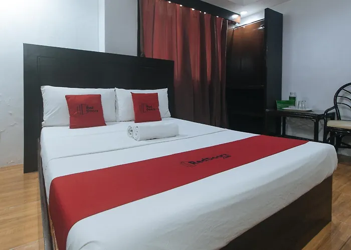 Reddoorz @ Junquera Extension Hotel 2*