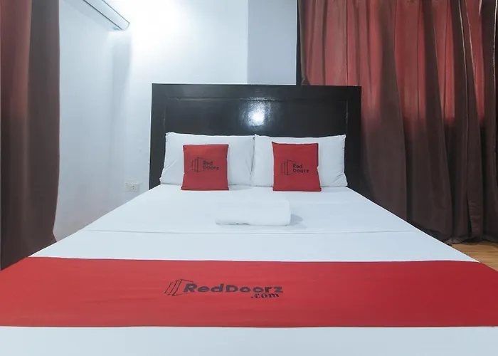 Reddoorz @ Junquera Extension Hotel