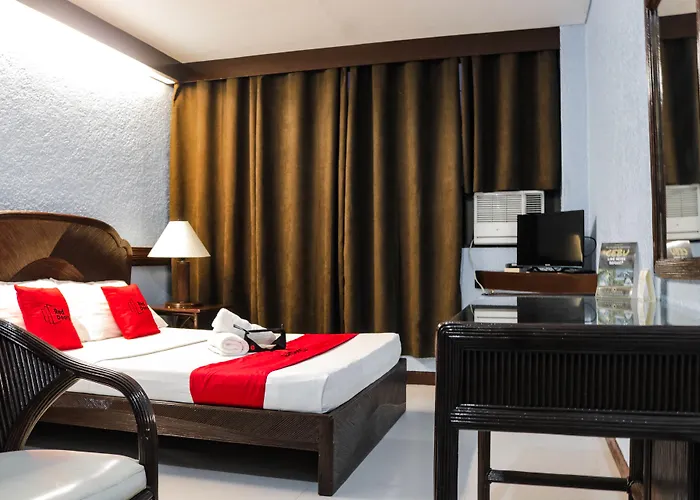 Hotel Reddoorz @ Junquera Extension
