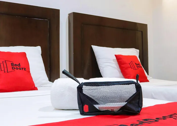 Hotel Reddoorz @ Junquera Extension Cebu